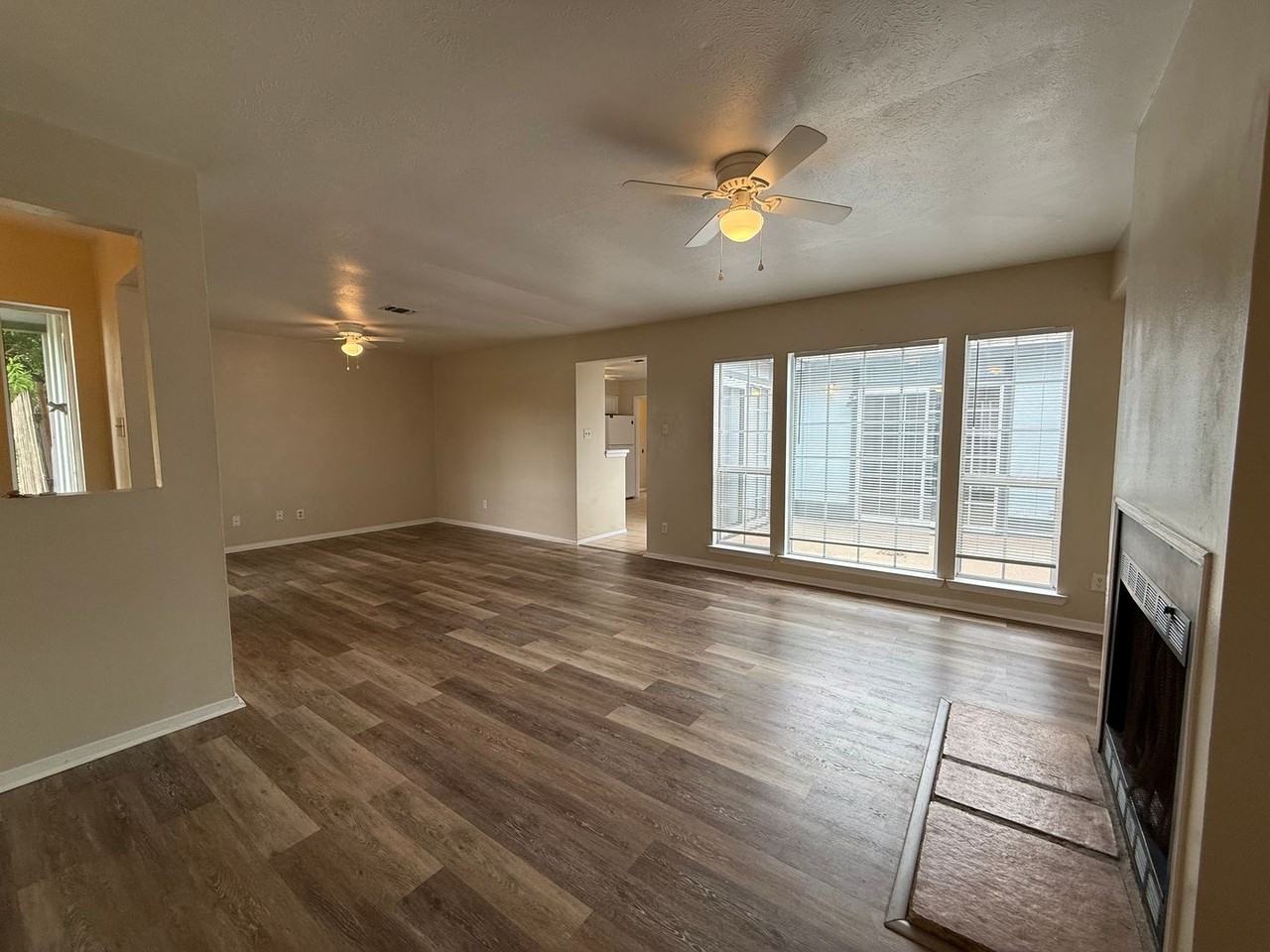 1001 Todd Ln - Photo 4 of 18