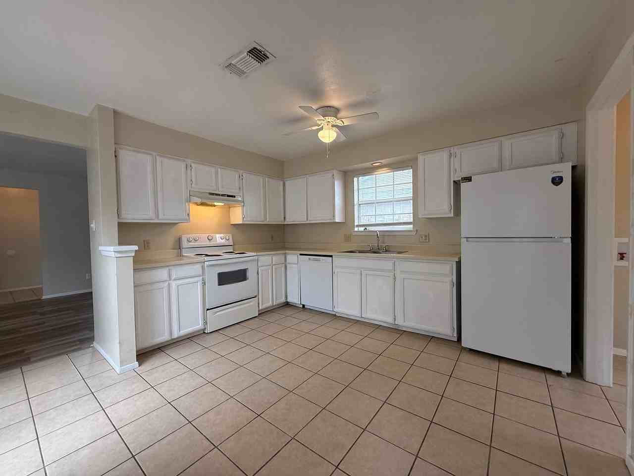 1001 Todd Ln - Photo 5 of 18