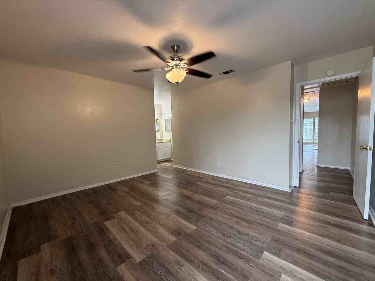 1001 Todd Ln - Photo 7 of 18