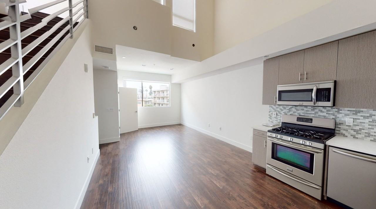 Lindblade Lofts - Photo 2 of 16