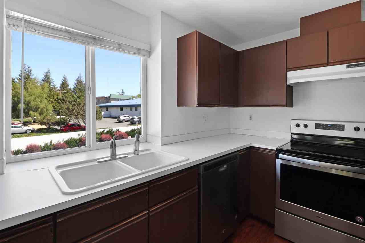 730 Se 8th Ave #H202 - Photo 4 of 10