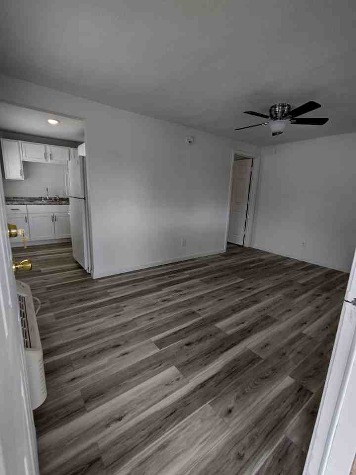 1909 N 25th Pl #2 - Photo 3 of 17