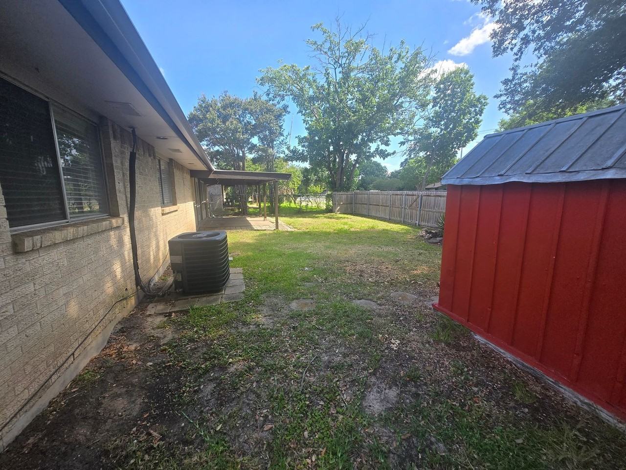 734 Spring Lake Dr - Photo 5 of 27
