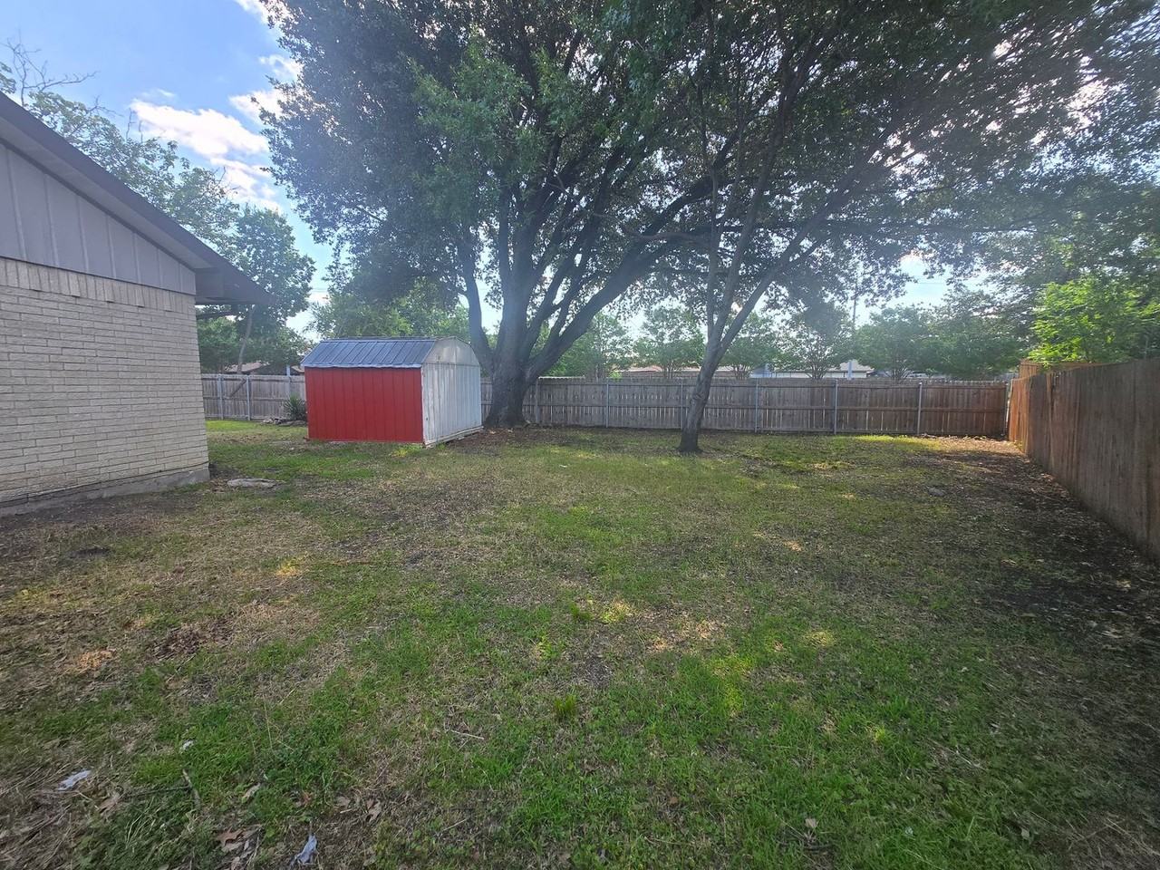 734 Spring Lake Dr - Photo 6 of 27