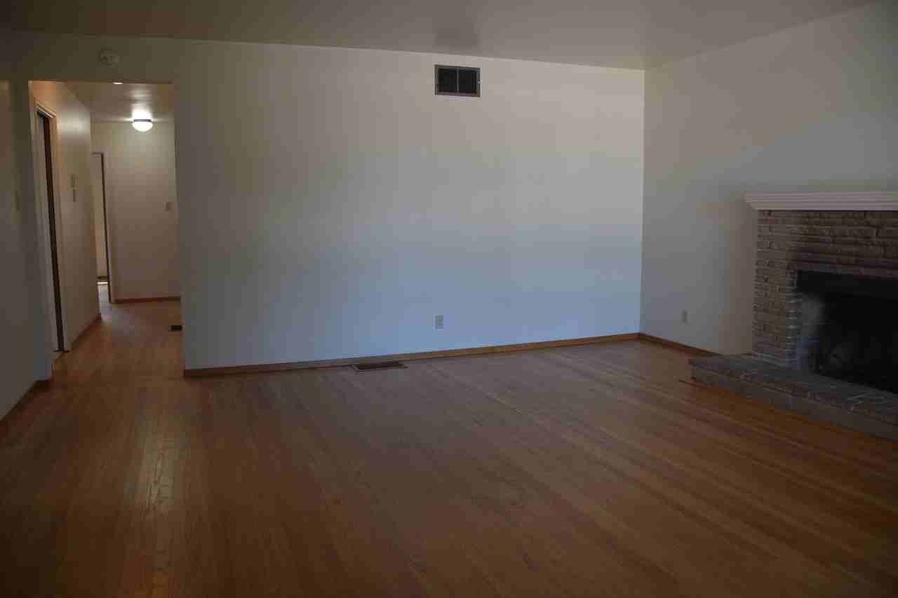 3809 Lassen Dr - Photo 4 of 33