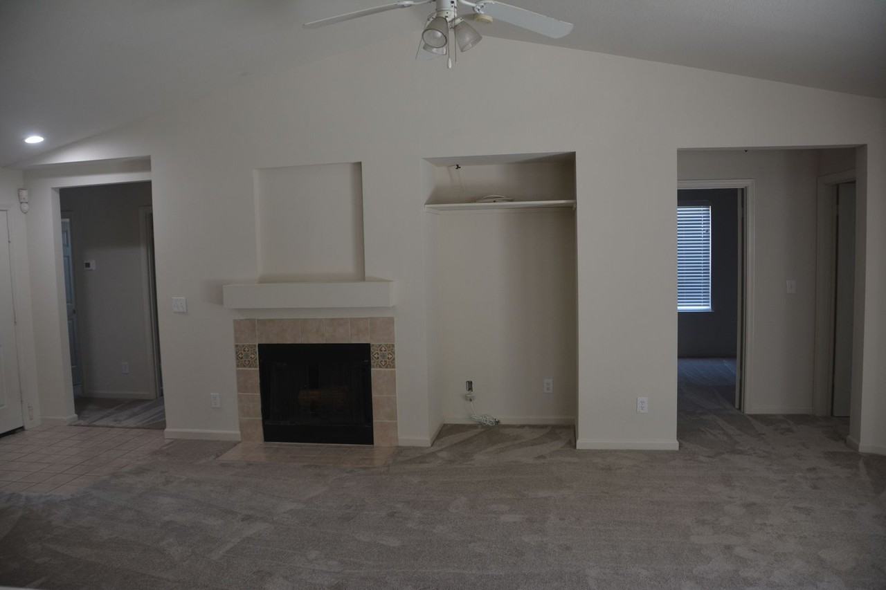 5163 Tehachapi Way - Photo 4 of 32