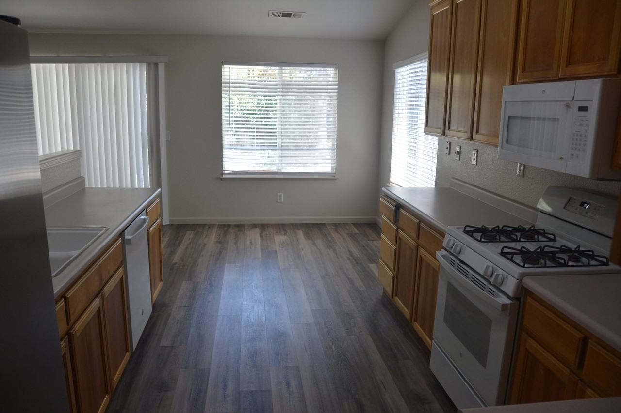 5163 Tehachapi Way - Photo 7 of 32