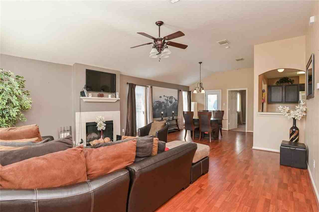 18446 S Wimbledon Dr - Photo 2 of 24