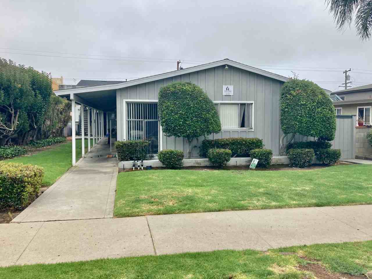 951 Opal St - Photo 2 of 10