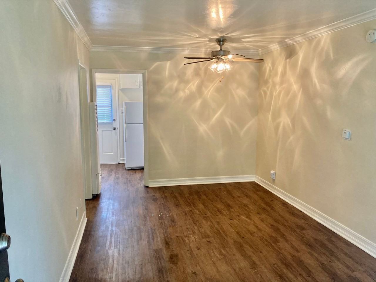 951 Opal St - Photo 3 of 10