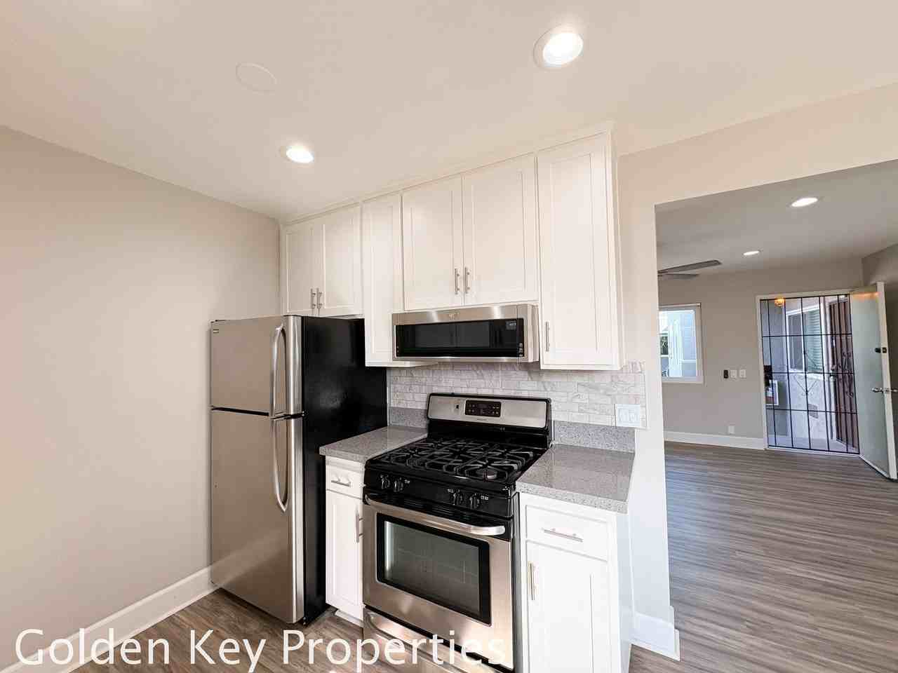 225 S Ditmar St #J - Photo 3 of 14