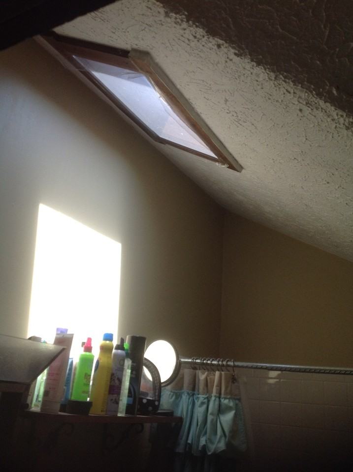 1115 Main St - Photo 2 of 4