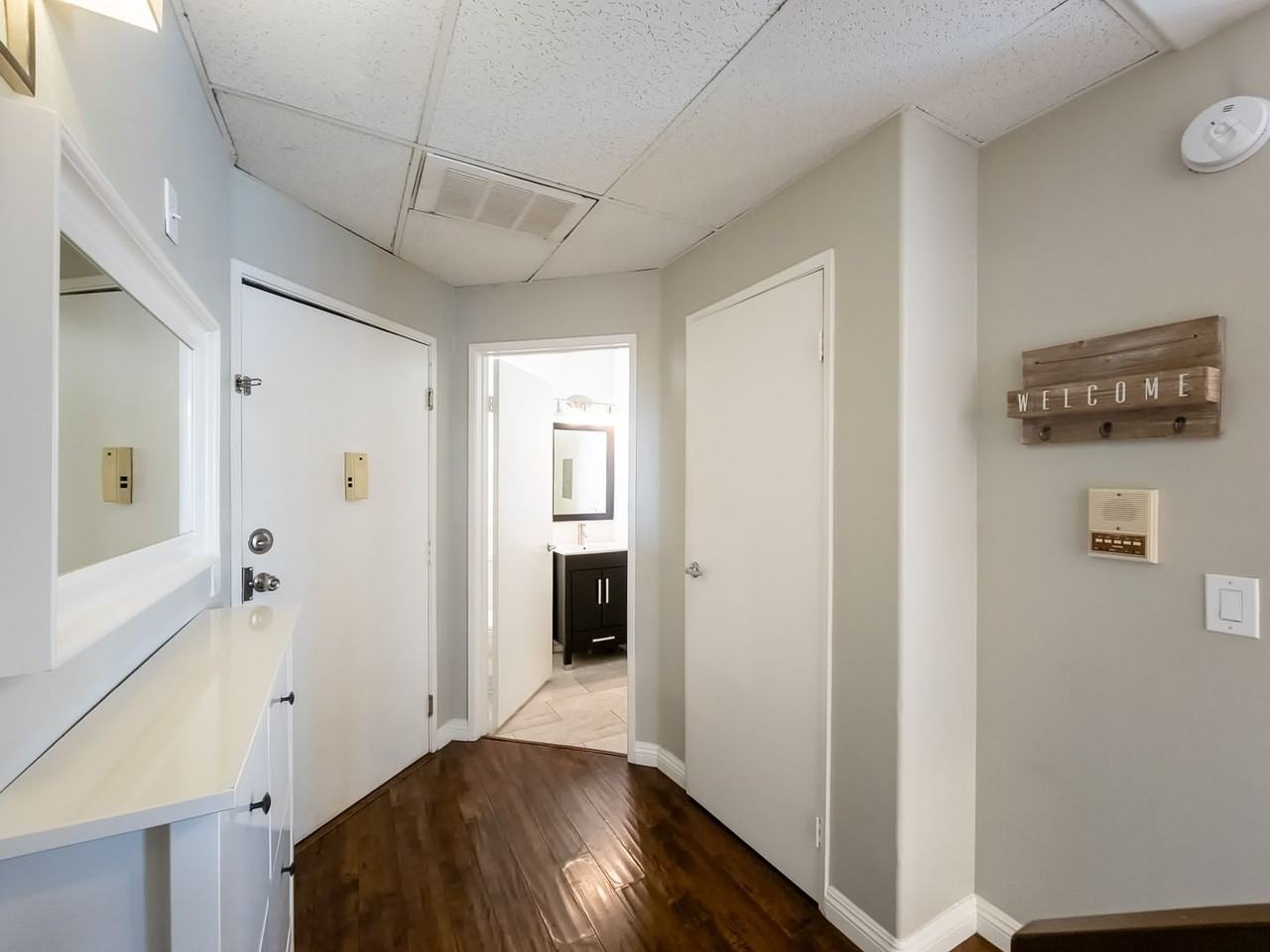 11038 Camarillo St #18 - Photo 2 of 31
