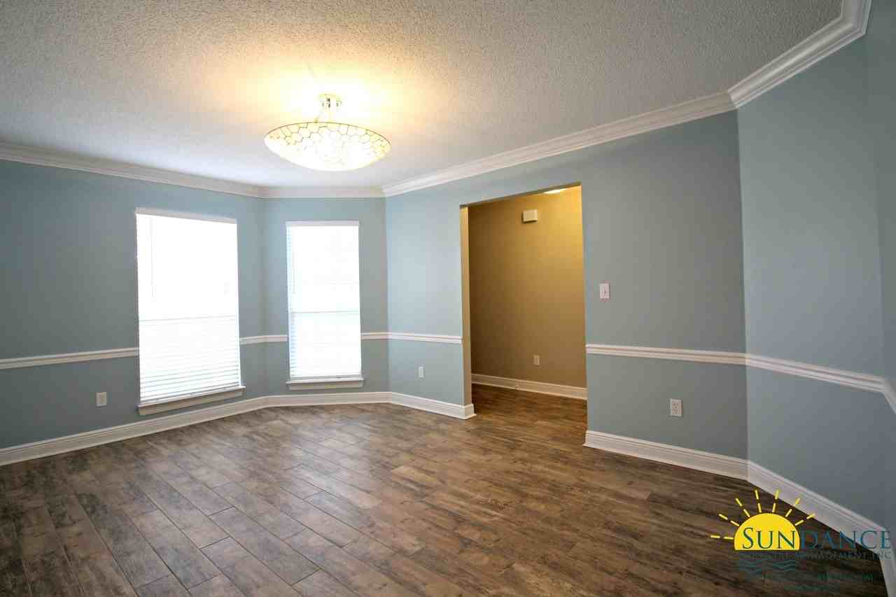 4214 Mainsail Dr - Photo 2 of 15