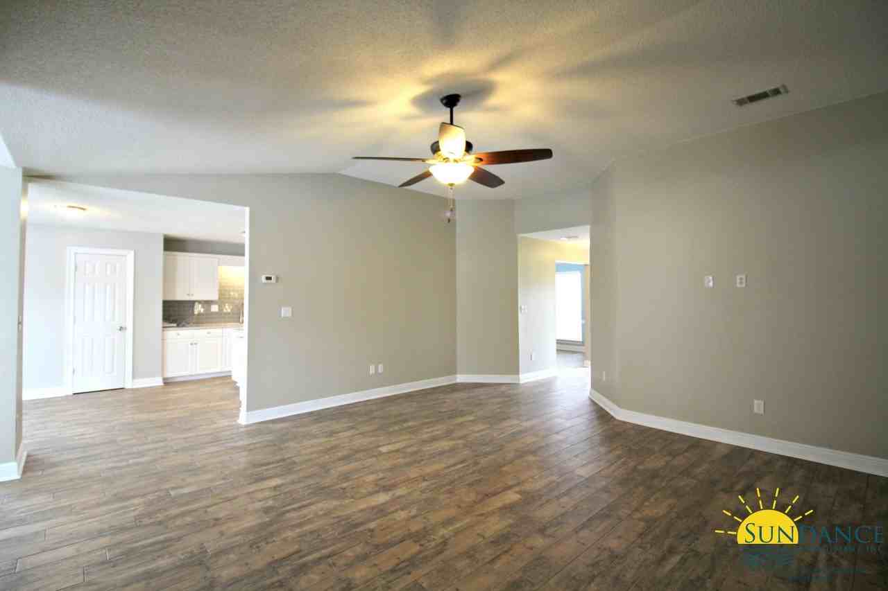 4214 Mainsail Dr - Photo 3 of 15