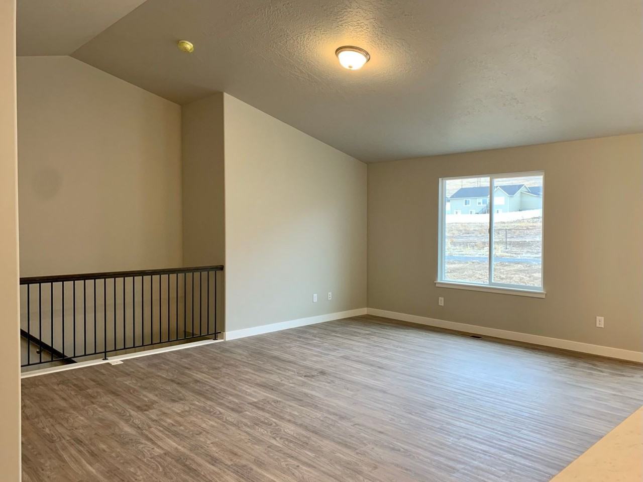 204 Tram Rock Rd - Photo 4 of 26