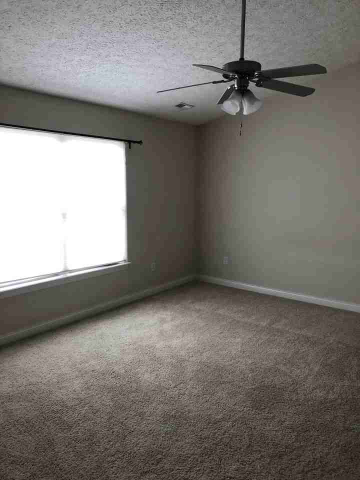 1414 Shining Armor Ln - Photo 3 of 8