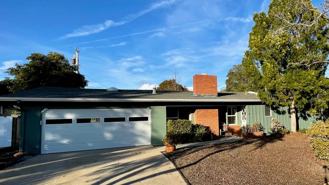 276 Daly Ave - Photo 1 of 1
