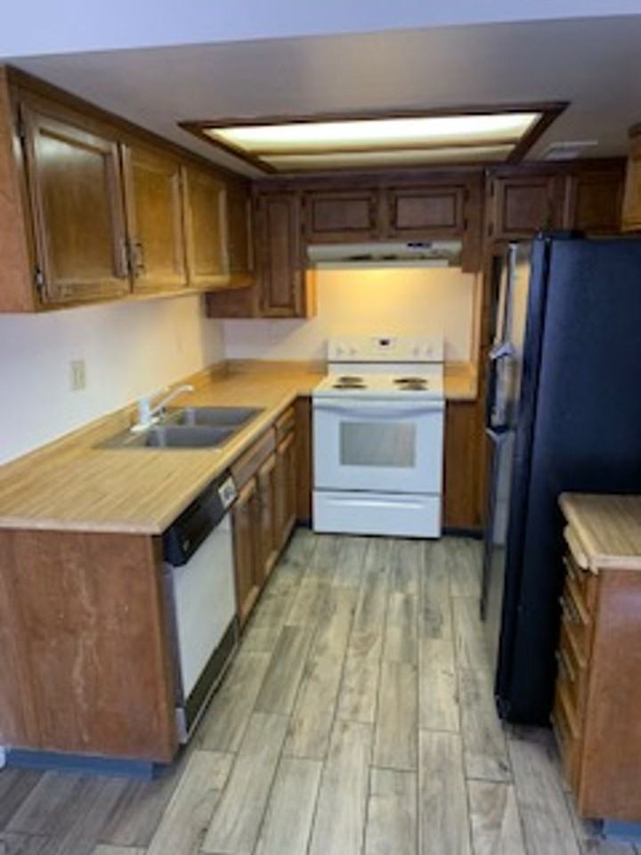5965 E Shields Ave #177 - Photo 4 of 7