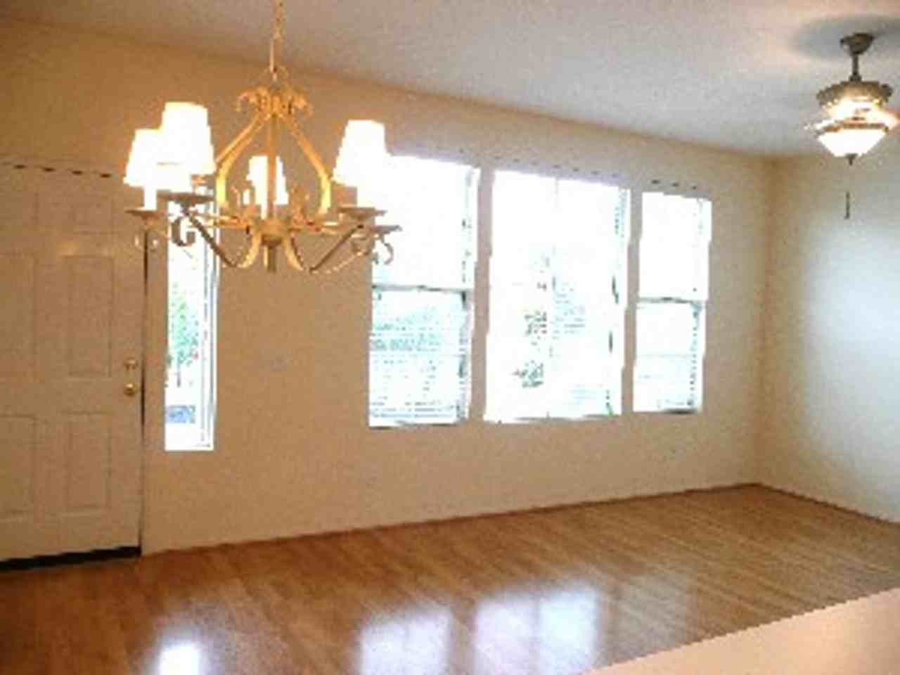 1326 Statice Ct - Photo 4 of 14
