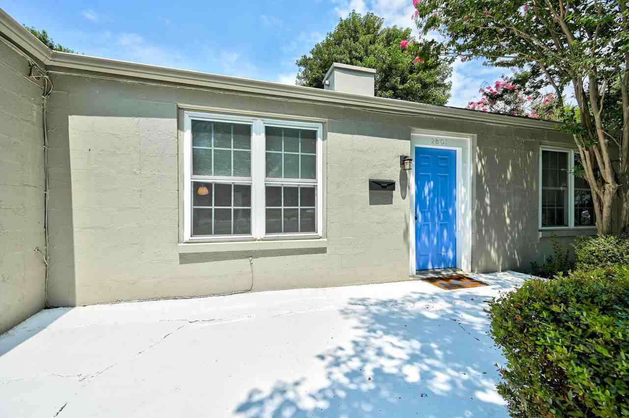 2801 Croydon Ct - Photo 2 of 20