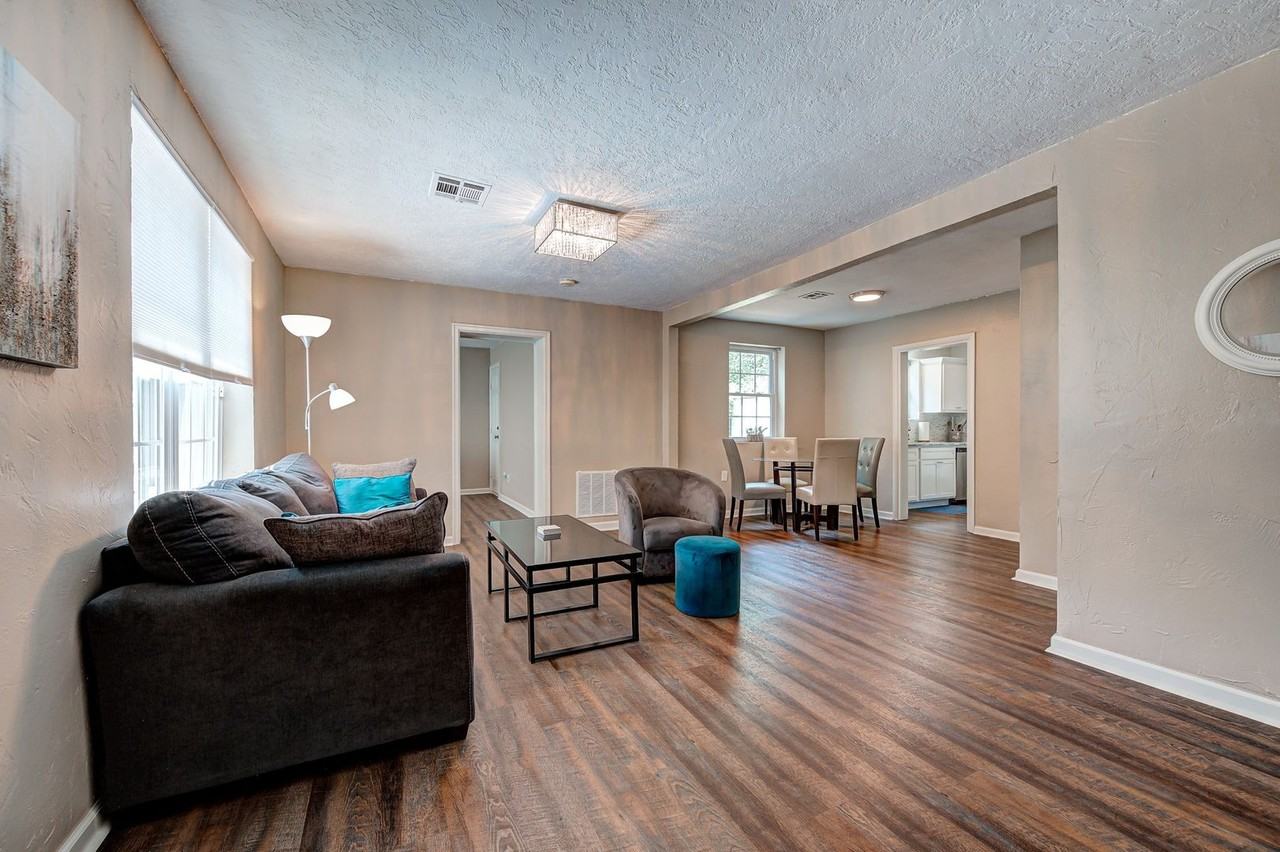2801 Croydon Ct - Photo 4 of 20