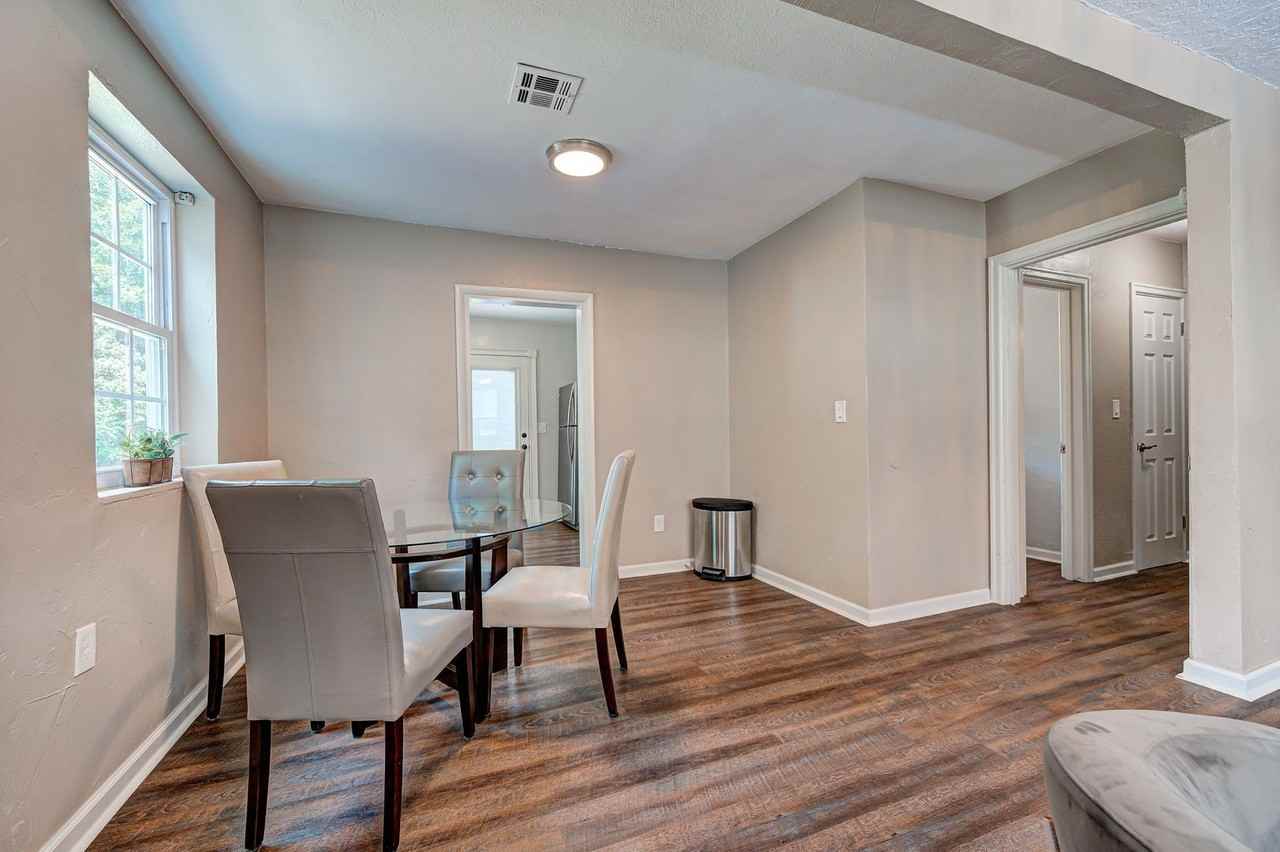 2801 Croydon Ct - Photo 6 of 20