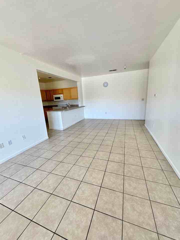 200 Talus Way #302 - Photo 5 of 10