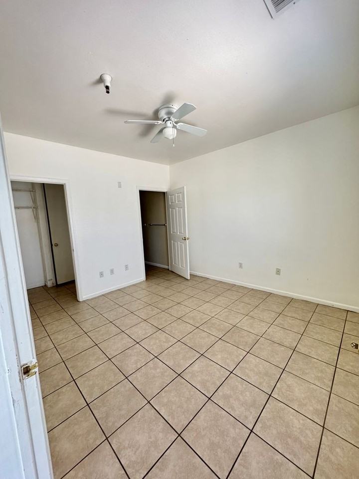 200 Talus Way #302 - Photo 6 of 10