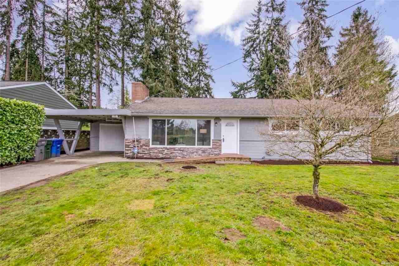 2633 Ne 23rd St - Photo 2 of 21