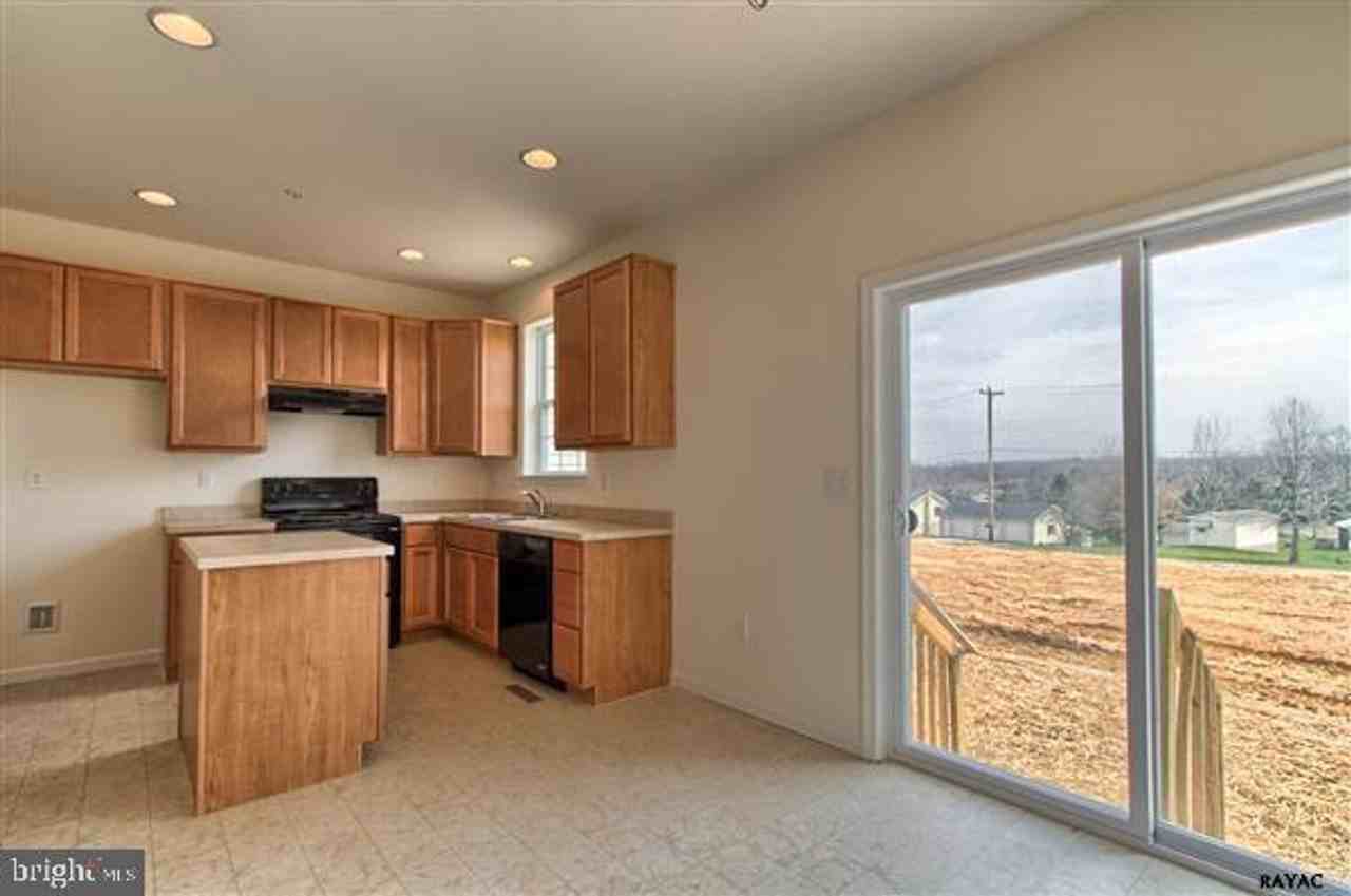 379 Mesa Ln - Photo 5 of 8