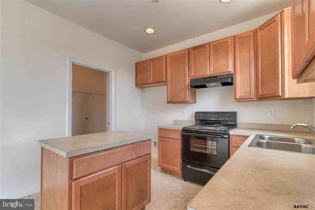 379 Mesa Ln - Photo 6 of 8