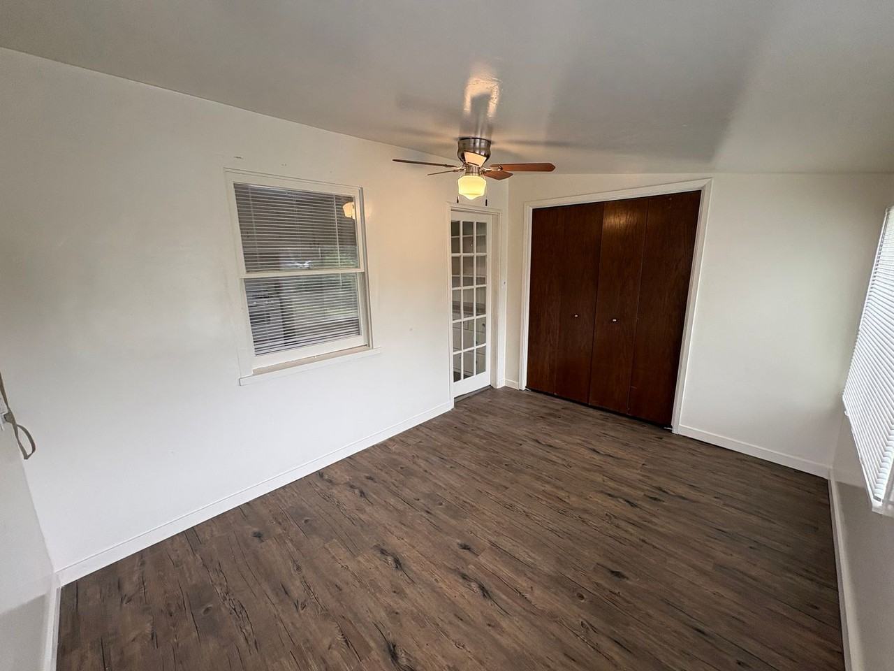 309 W Noble Ave - Photo 5 of 38