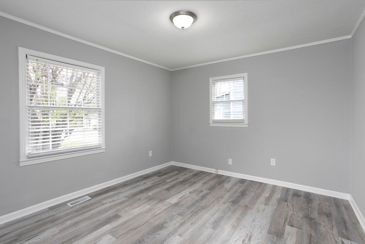 5 Withers Ct - Photo 7 of 14