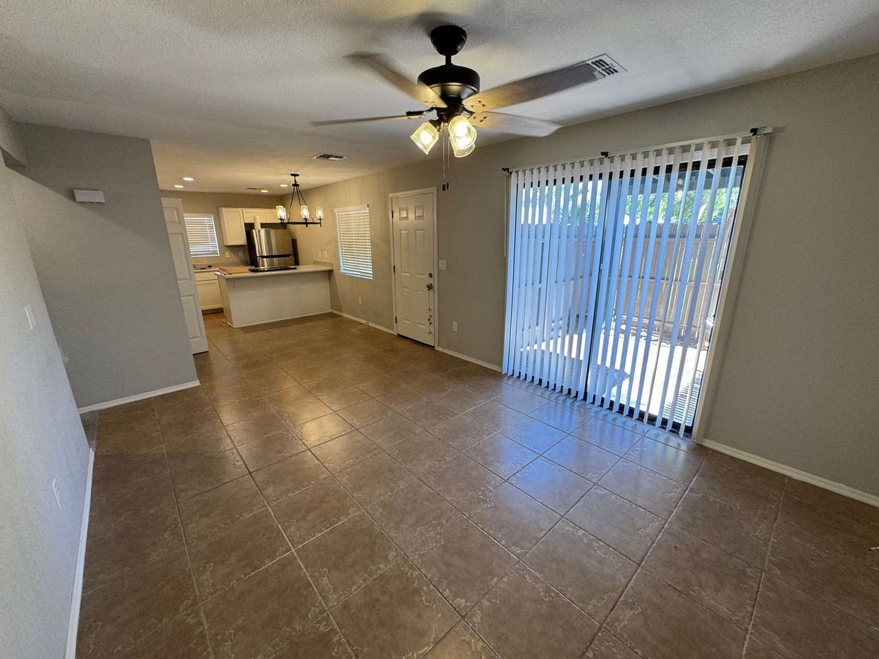 286 W Palomino Dr #101 - Photo 2 of 23