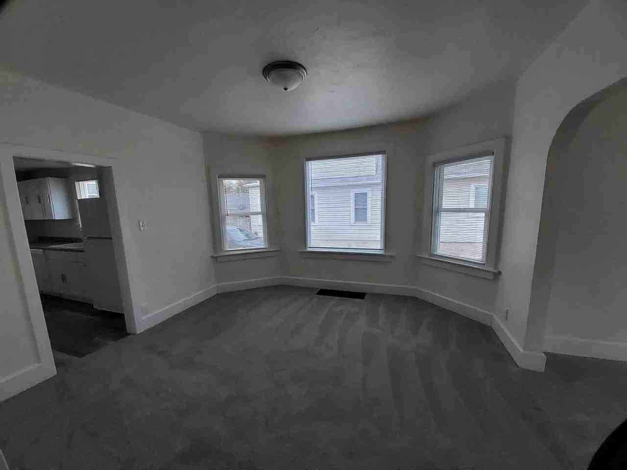 1368 Cherry St - Photo 4 of 17