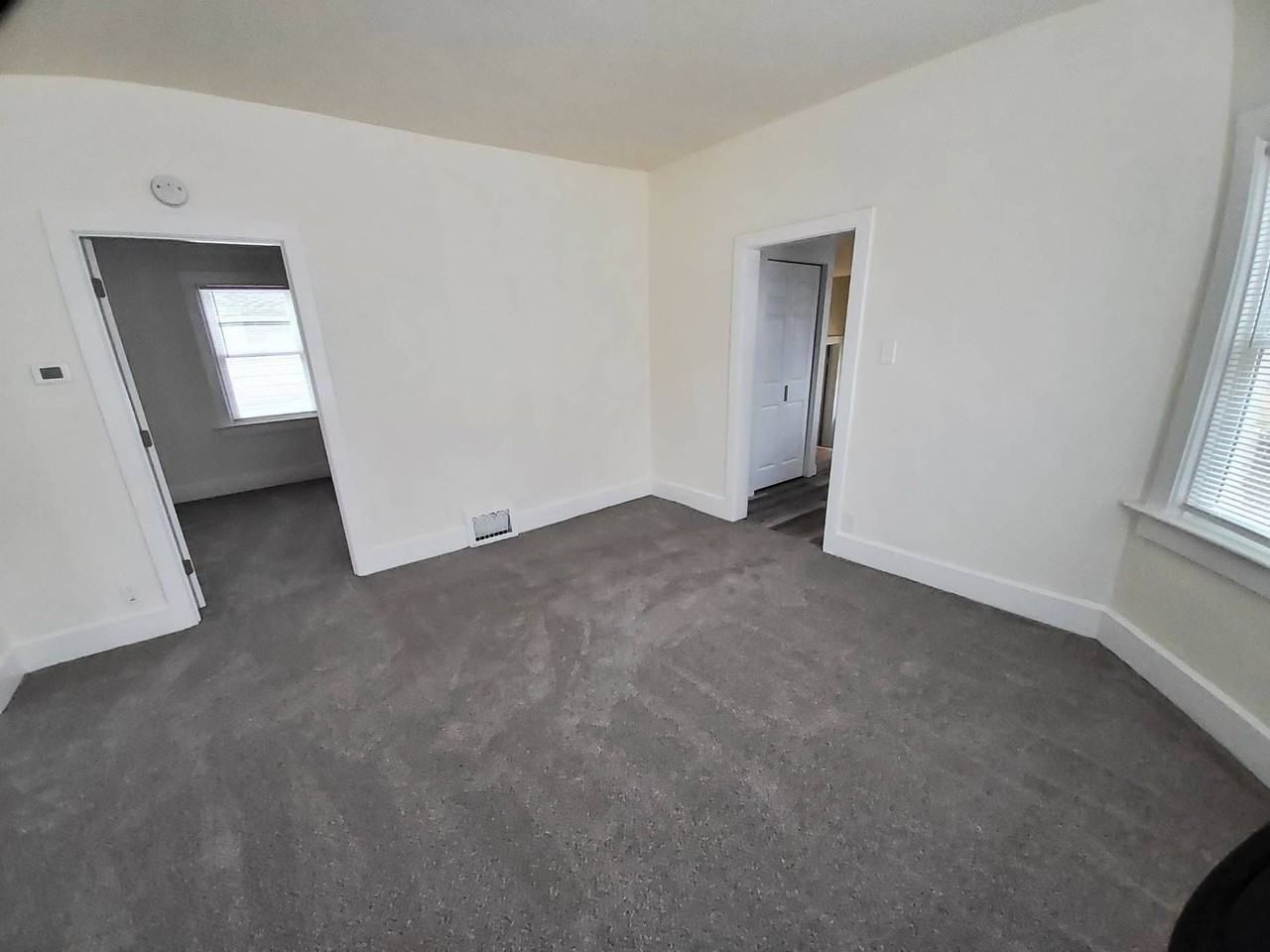 1368 Cherry St - Photo 5 of 17