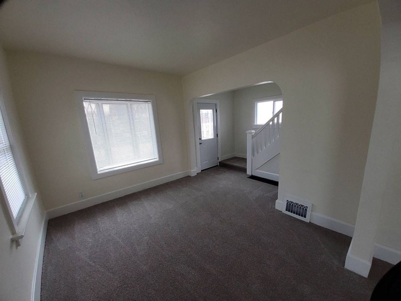 1368 Cherry St - Photo 6 of 17