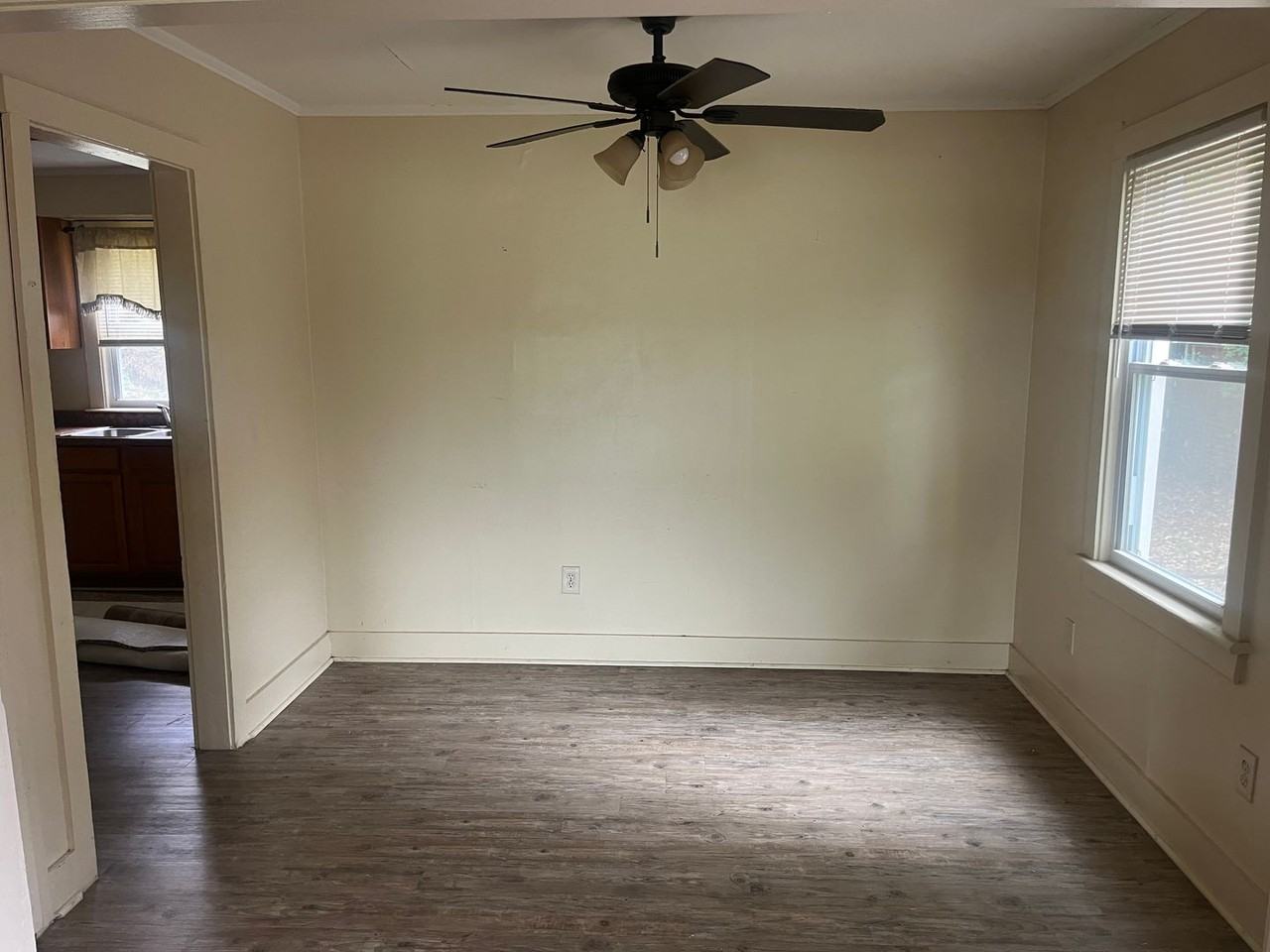 328 Williamsburg St Ne - Photo 3 of 12