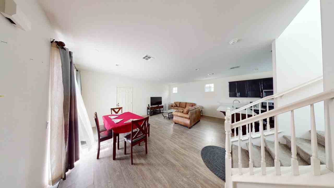 13010 58th St - Photo 7 of 25