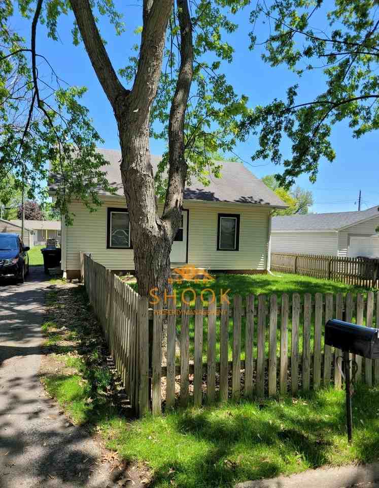 507 N 27th St - Photo 2 of 11