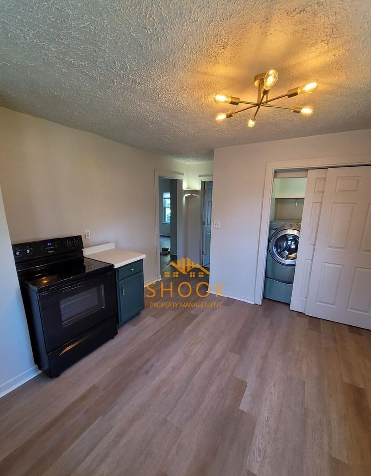 507 N 27th St - Photo 7 of 11