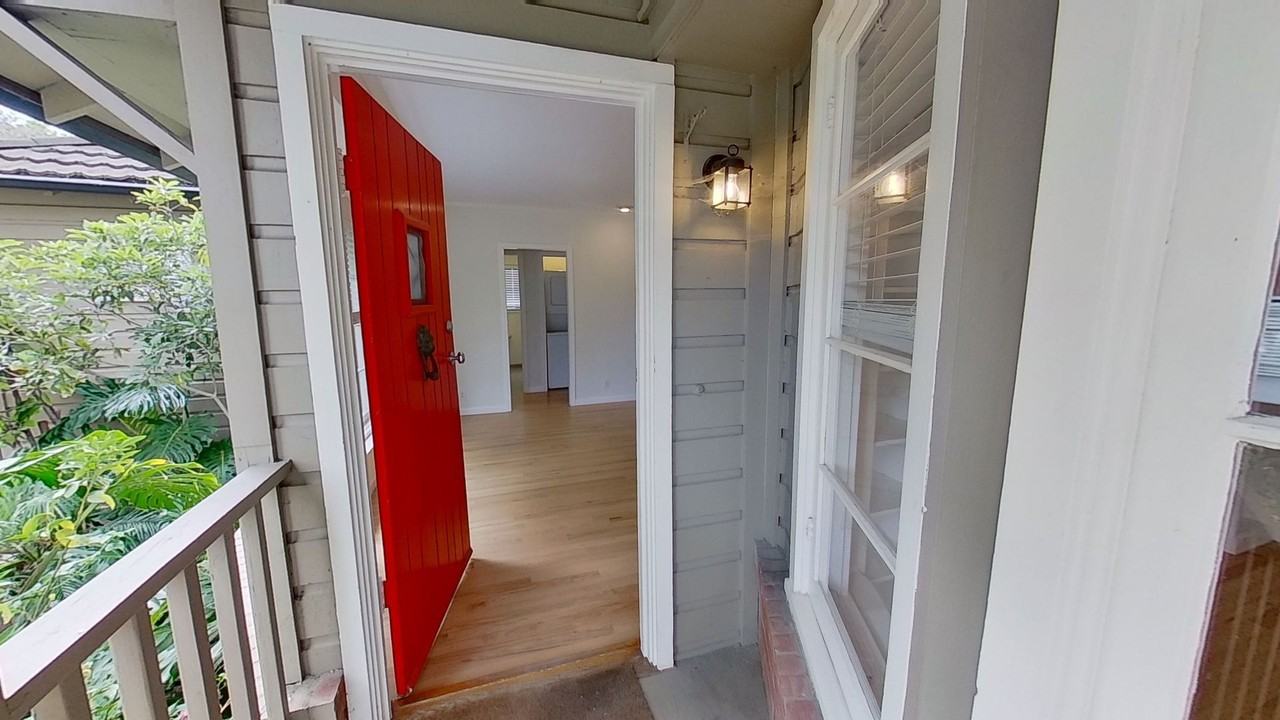 2806 Foothill Rd - Photo 2 of 26