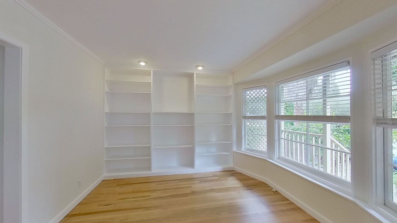 2806 Foothill Rd - Photo 7 of 26