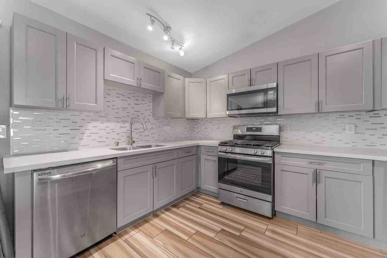 3636 Tempe St - Photo 5 of 24