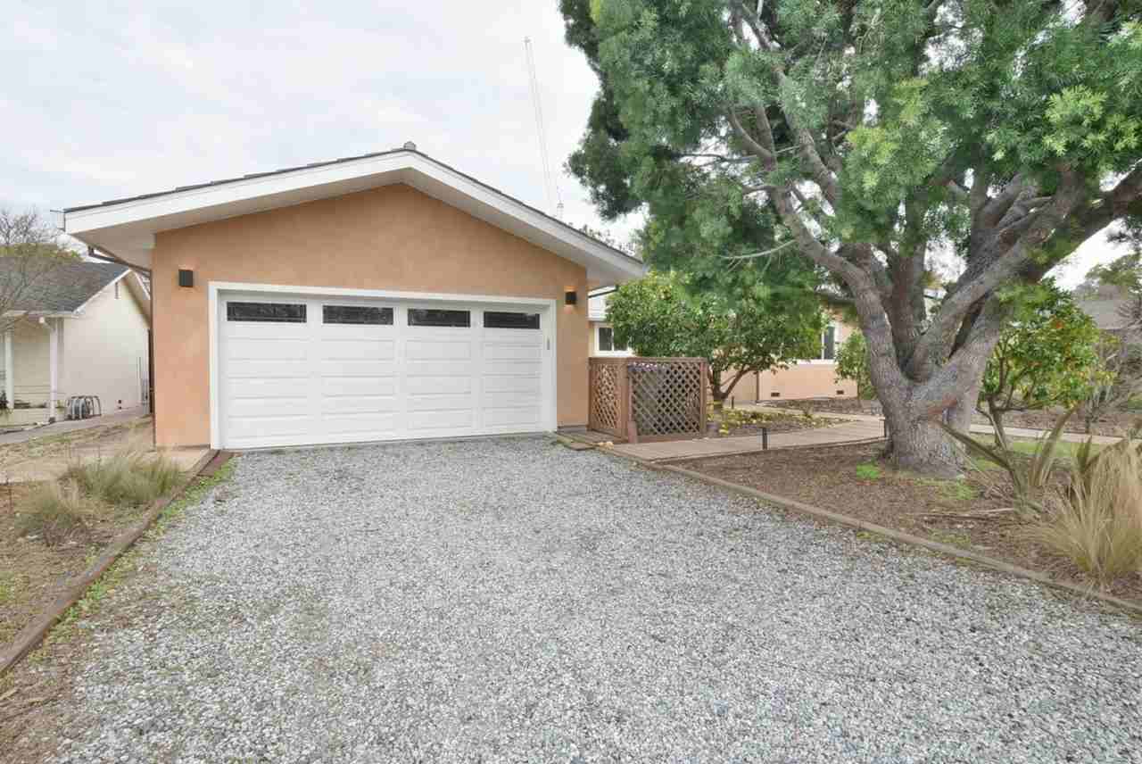 886 Bayleaf Ct - Photo 3 of 22
