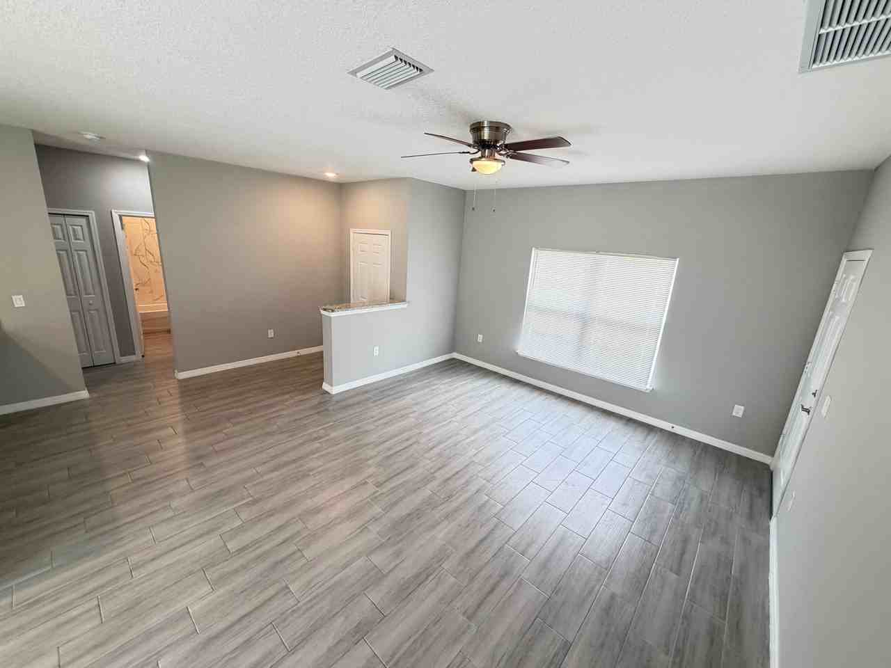1388 Hazel St Nw - Photo 4 of 28
