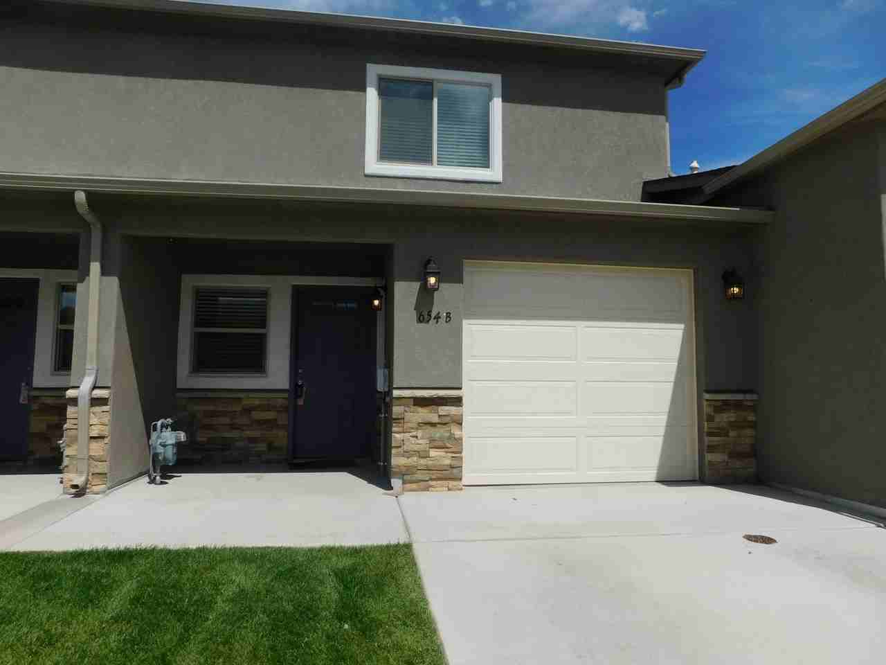 654 Trinity Way #B - Photo 2 of 18