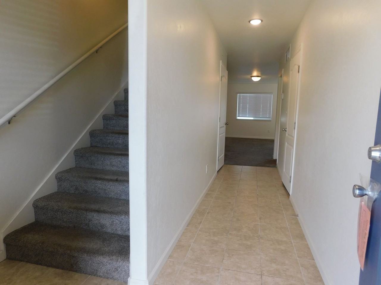 654 Trinity Way #B - Photo 3 of 18