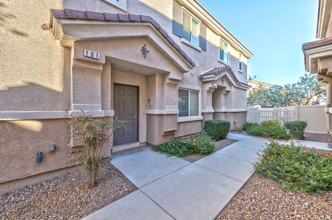 10096 Sunset Palisades Way #101 - Photo 2 of 16